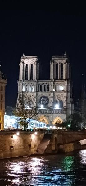 NOTRE-DAME Chez Léontine 2 ch Parking